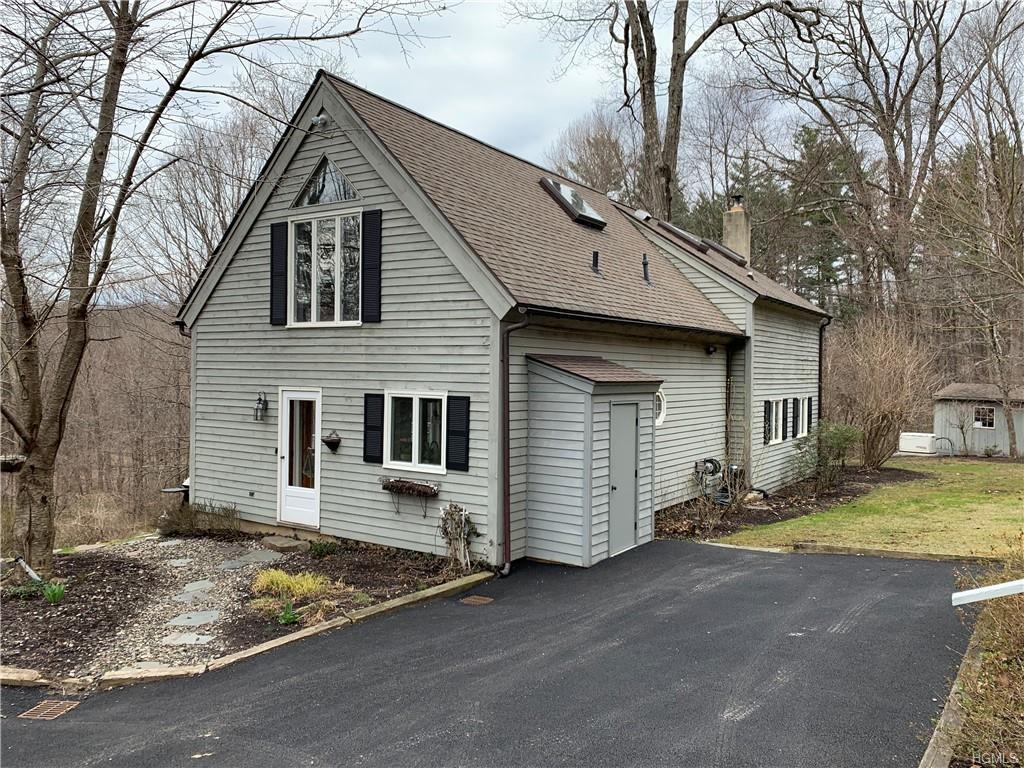 14 Truesdale Woods - Photo 1