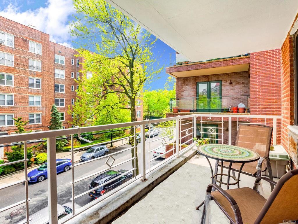 3215 Arlington Avenue - Photo 1
