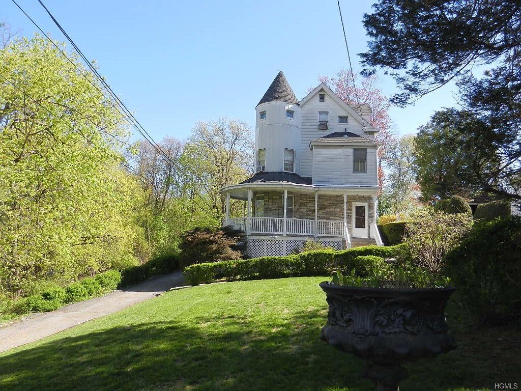 69 Maple Street - Photo 1