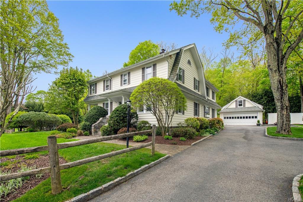 9 Vinton Avenue - Photo 1