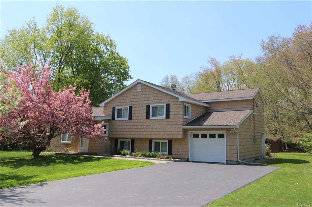 2390 Pine Grove Court - Photo 1