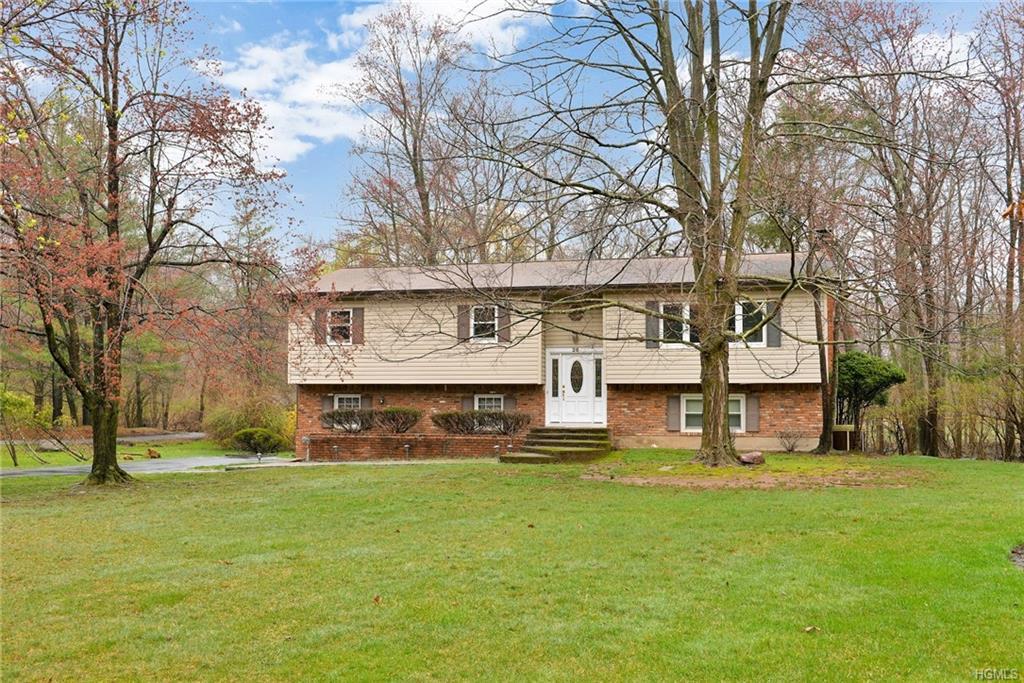 26 Dawn Lane - Photo 1