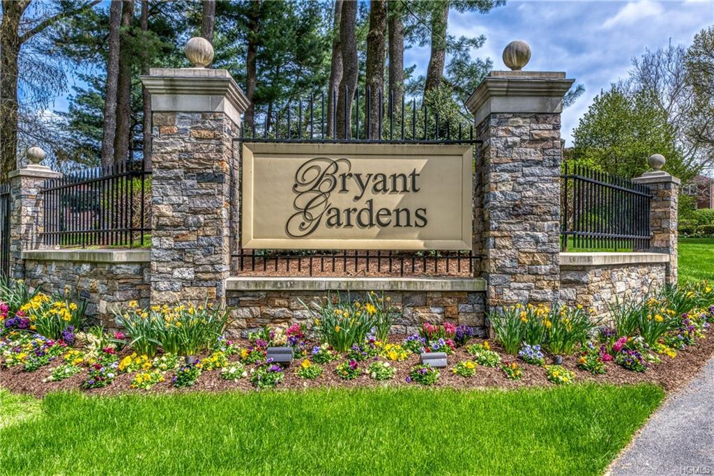 7 Bryant Crescent - Photo 1