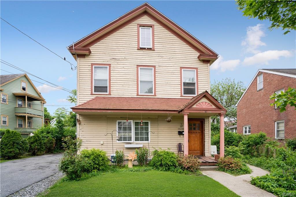 37 Columbia Street - Photo 1