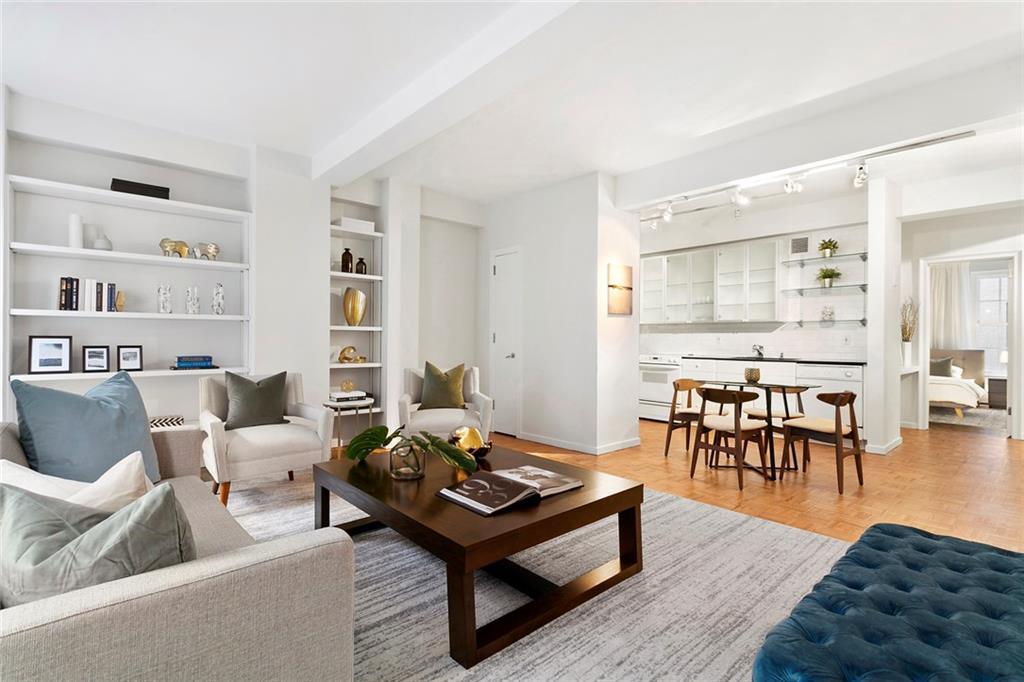 1 Fifth Avenue - Photo 1