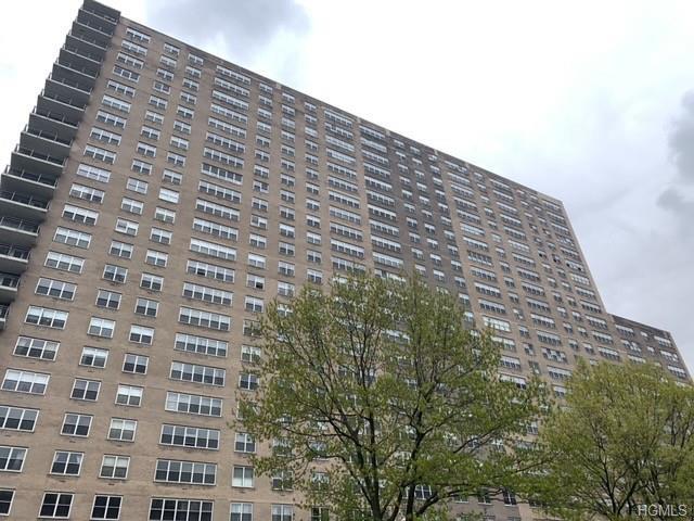 555 Kappock Street - Photo 1