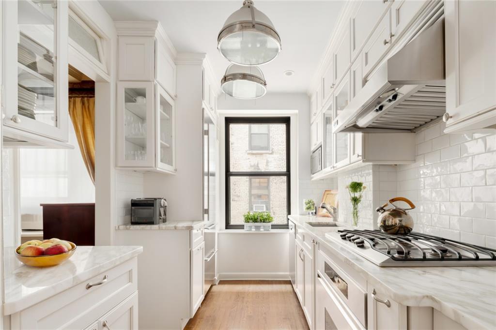 35 82nd Street - Photo 1
