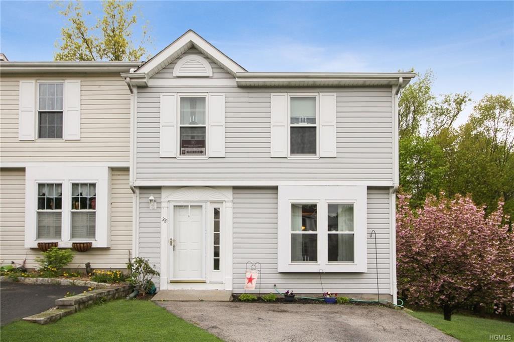 22 Helen Court - Photo 1