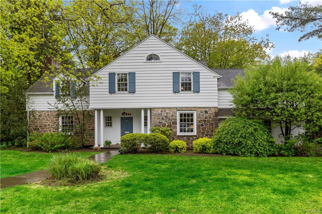 4 Forest Lane - Photo 1