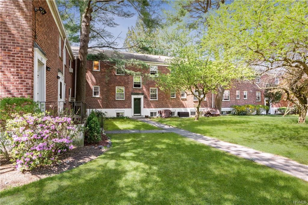 33 Fieldstone Drive - Photo 1