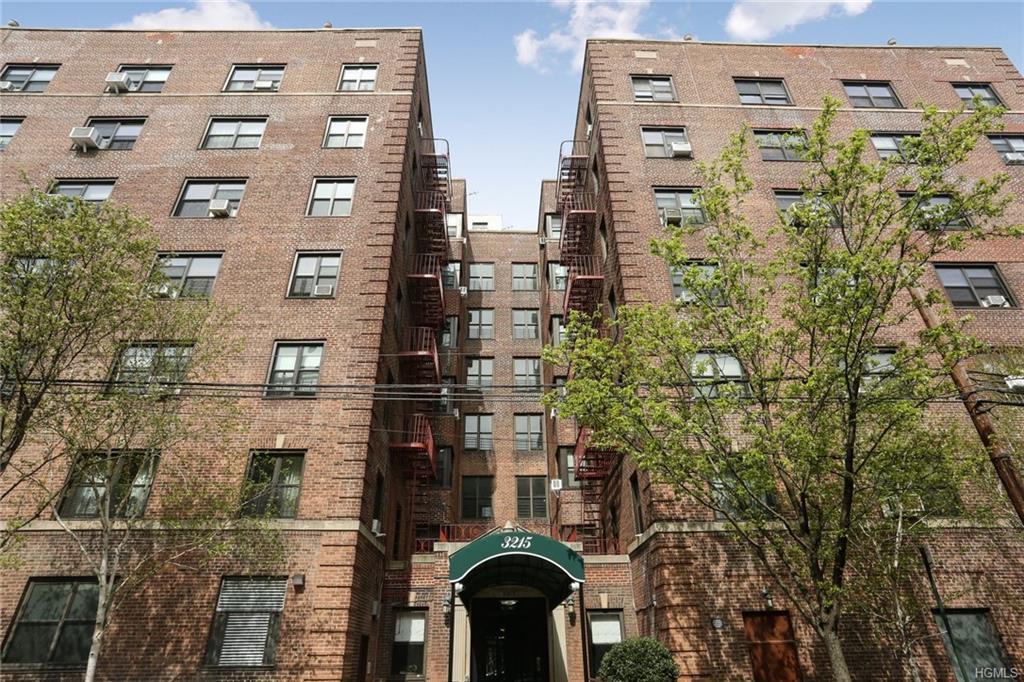 3215 Netherland Avenue - Photo 1