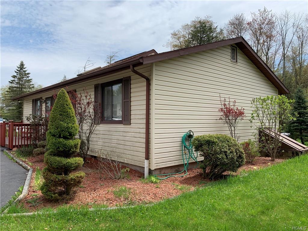 7 Harold Lane - Photo 1