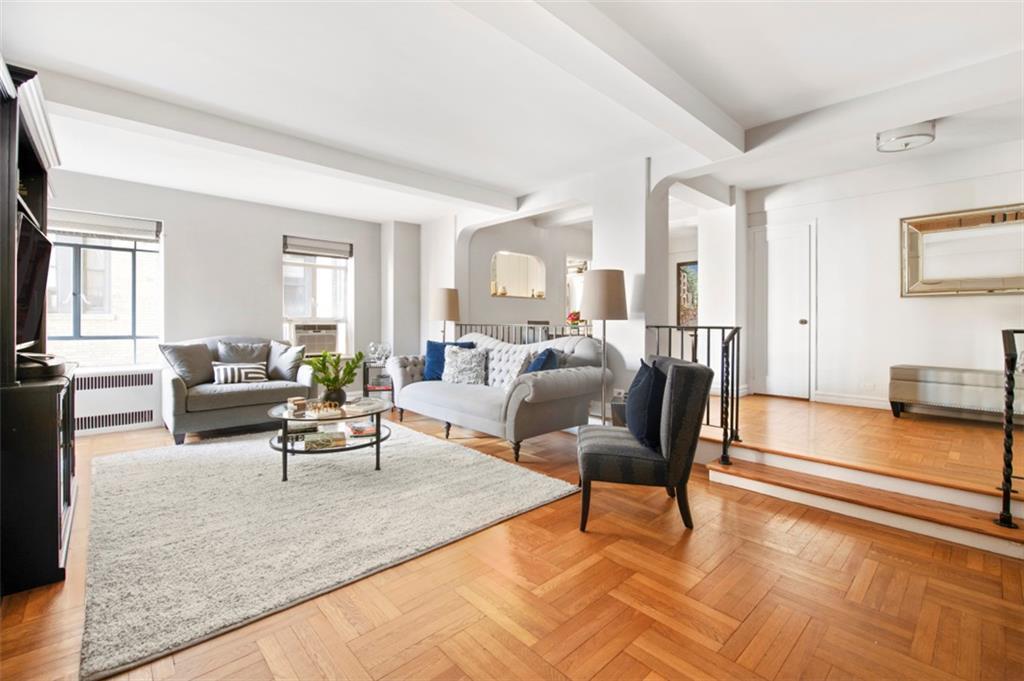 565 End Avenue - Photo 1