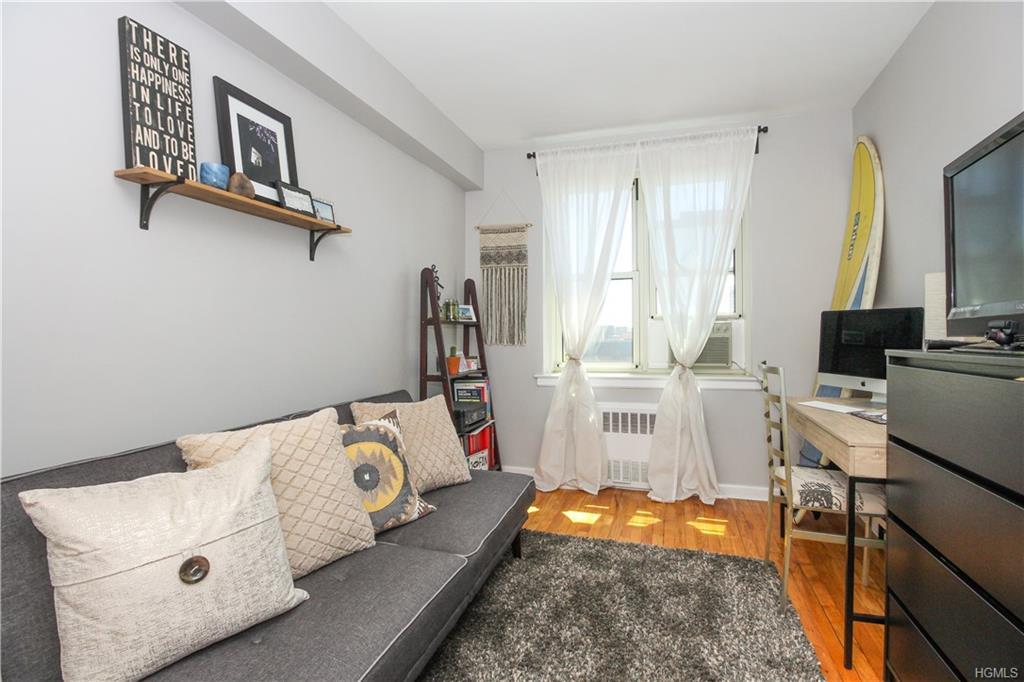 30 Broadway - Photo 1