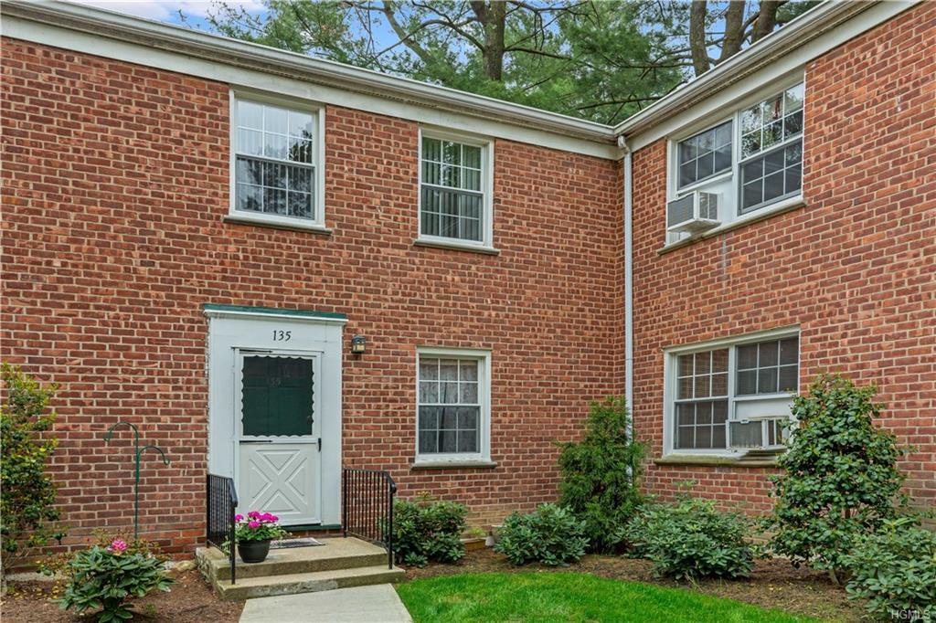 13 Fieldstone Drive - Photo 1