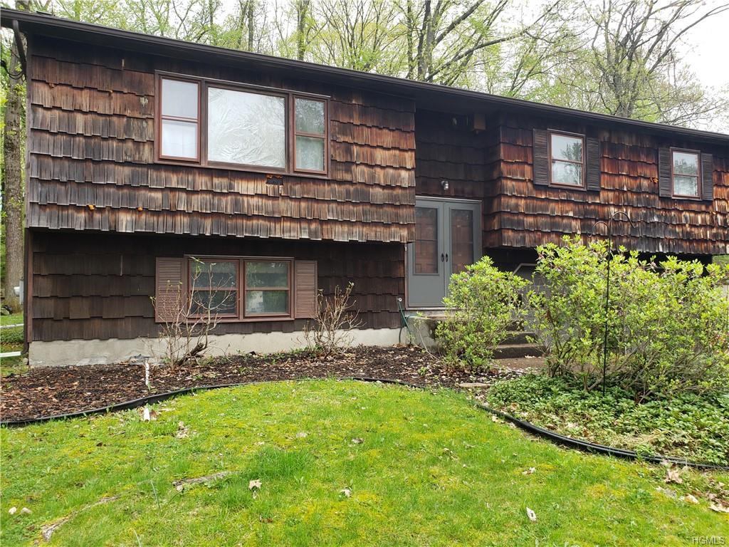 240 Summit Drive - Photo 1
