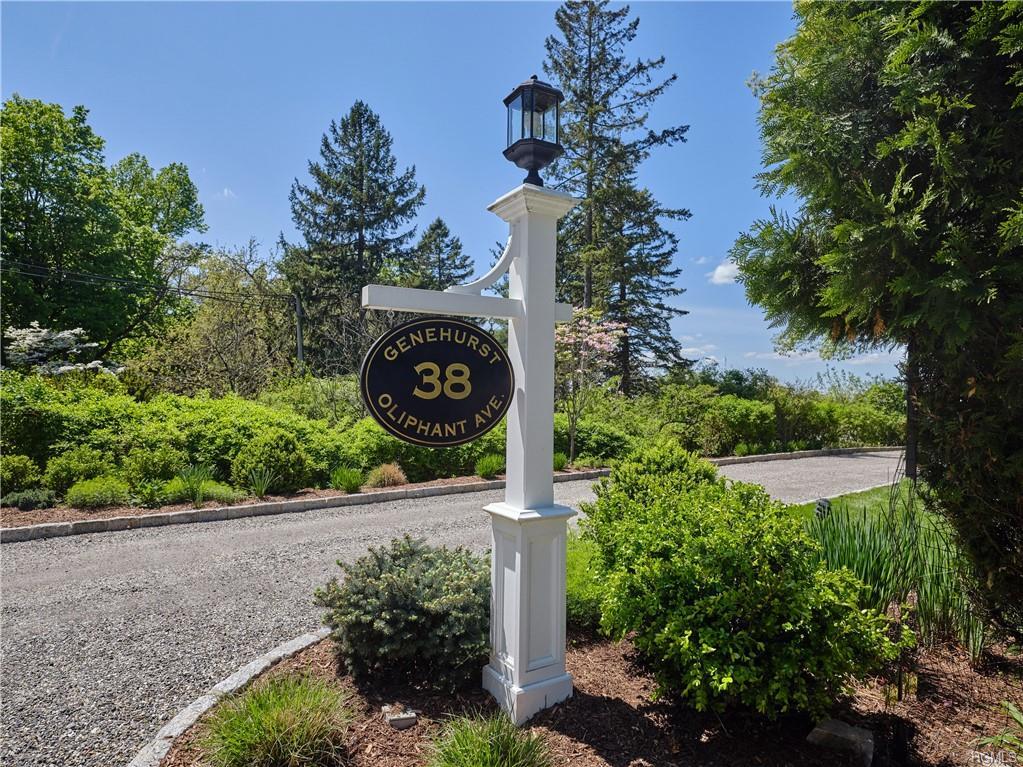 38 Oliphant Avenue - Photo 1