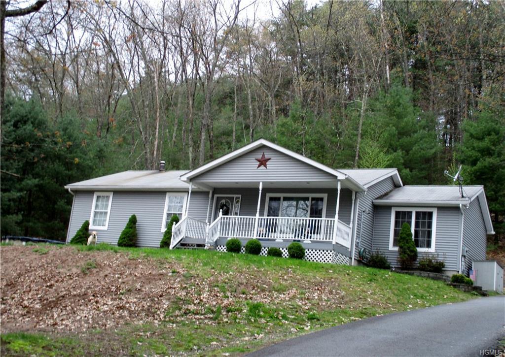 5 Hawk Mountain Drive - Photo 1