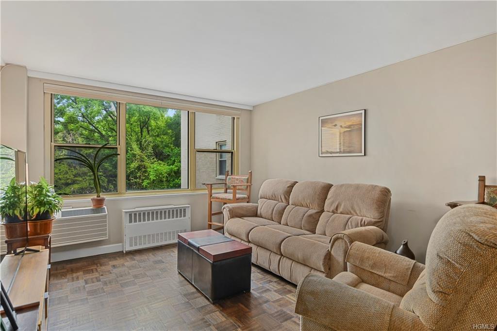 12 Old Mamaroneck - Photo 1