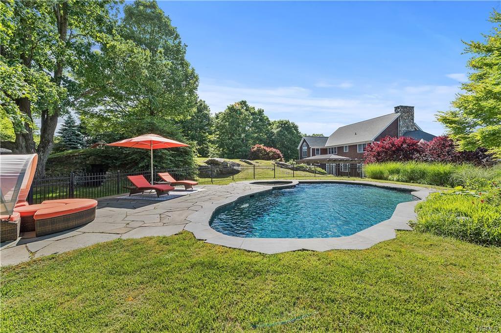 474 Long Ridge Road - Photo 1