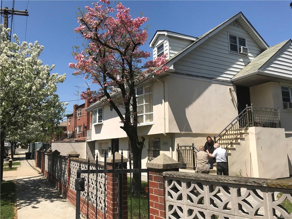 2593 Flint Avenue - Photo 1