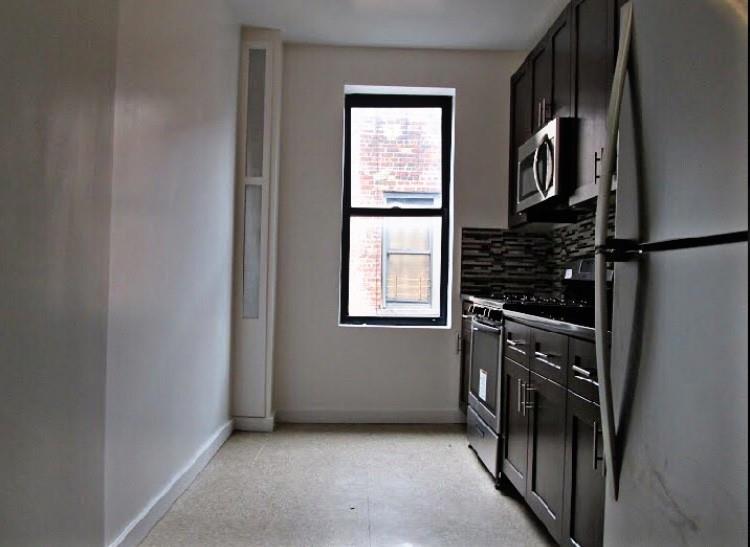 200 Dyckman Street - Photo 1
