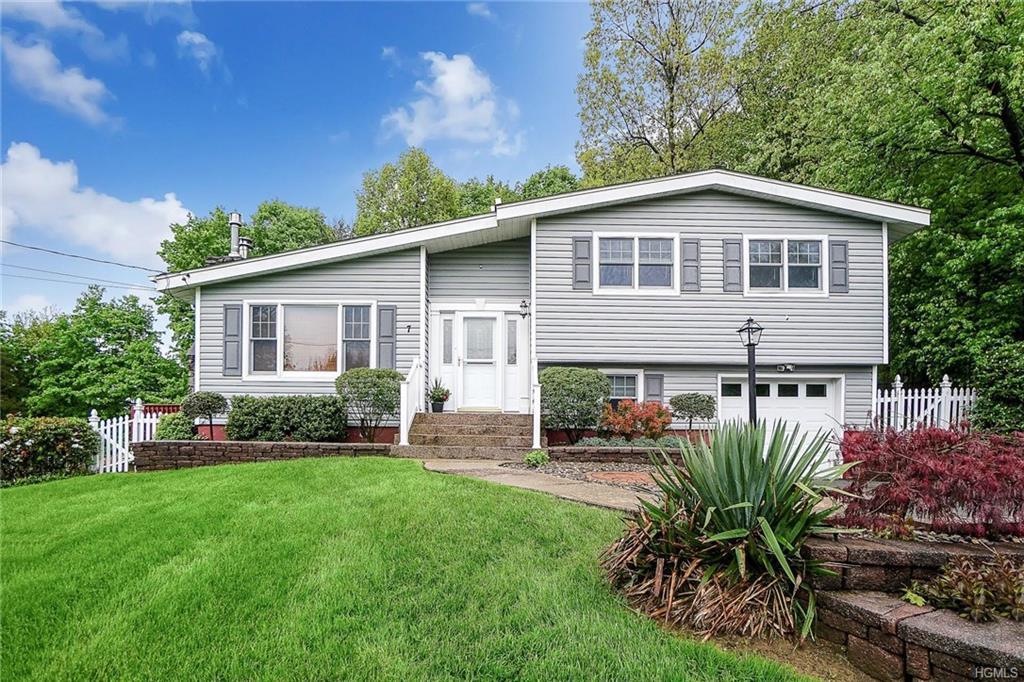 7 Ridgeview Road - Photo 1