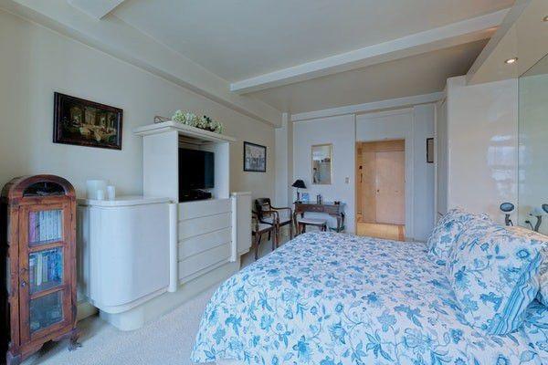 575 Park Avenue - Photo 1