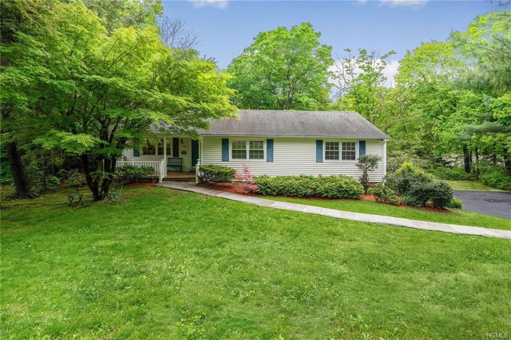 72 Hazelton Circle - Photo 1