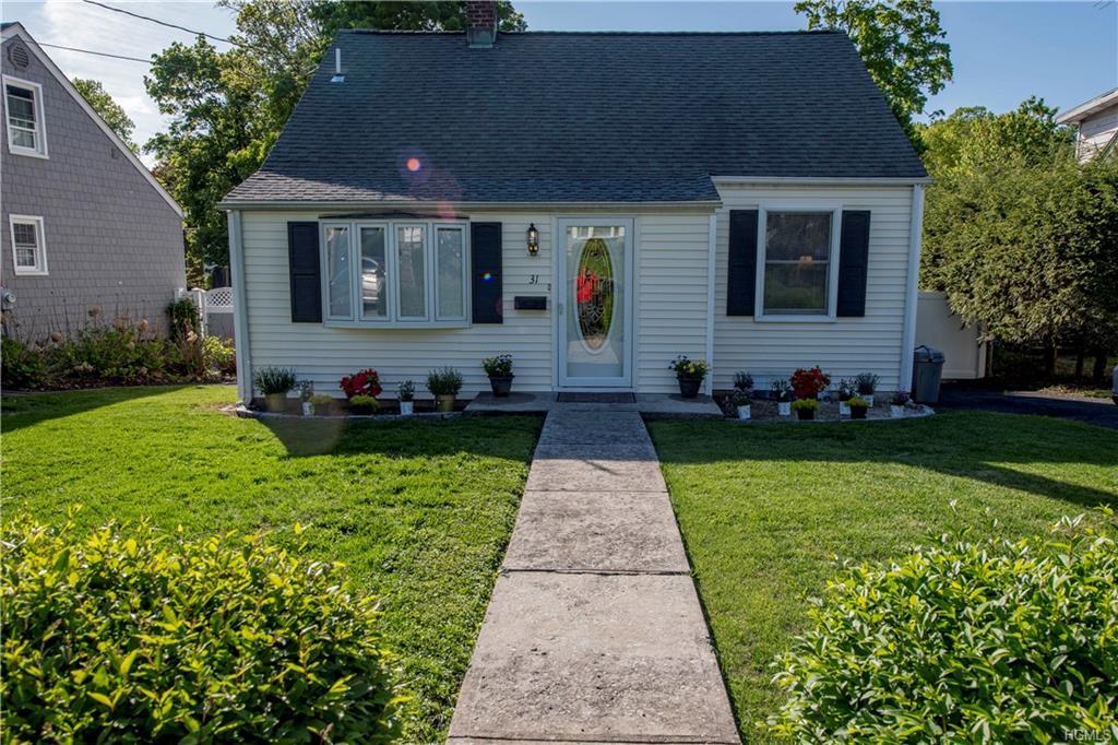 31 Wells Avenue - Photo 1