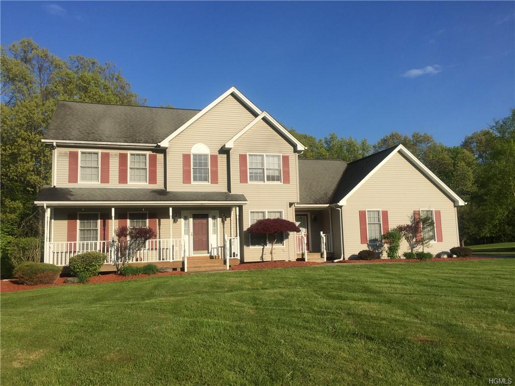 106 Rockledge Drive - Photo 1
