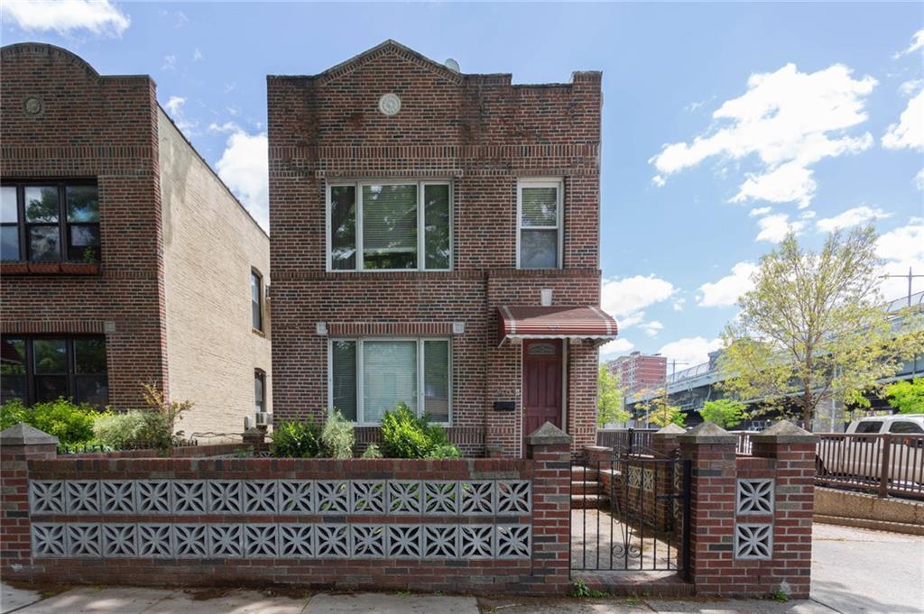 24-63 Crescent Street - Photo 1