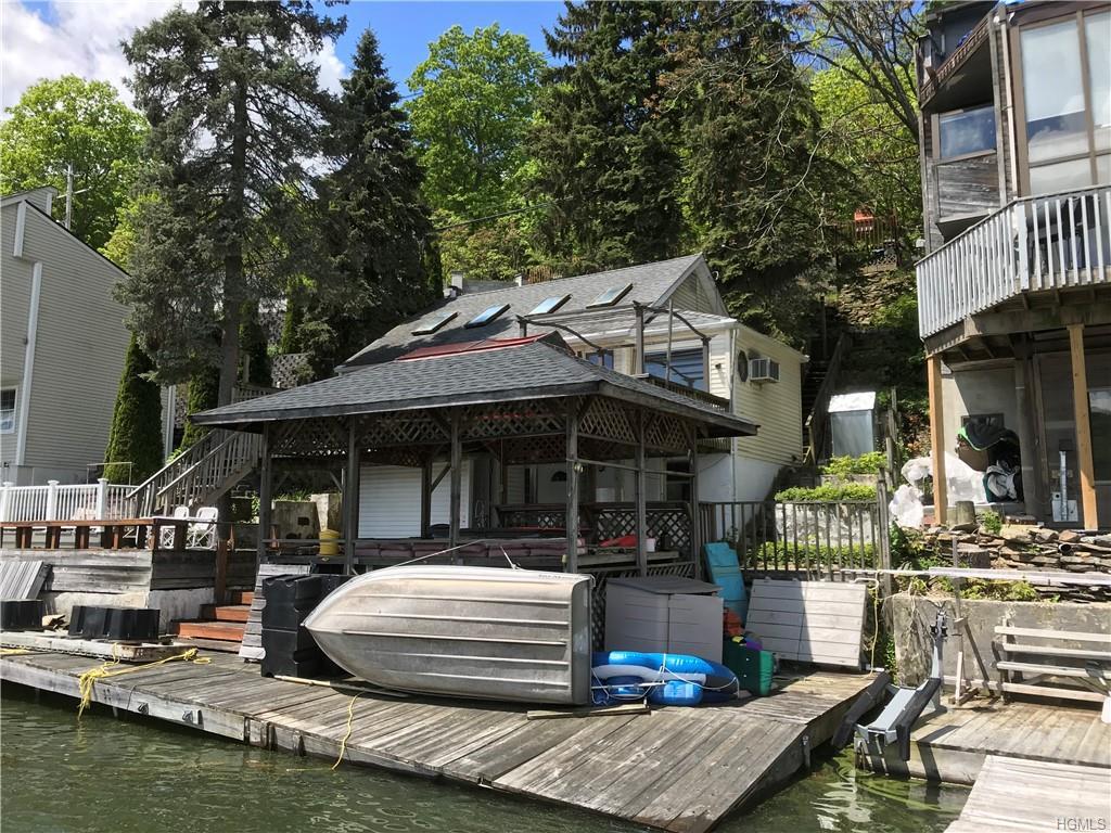 592 Jersey Avenue - Photo 1