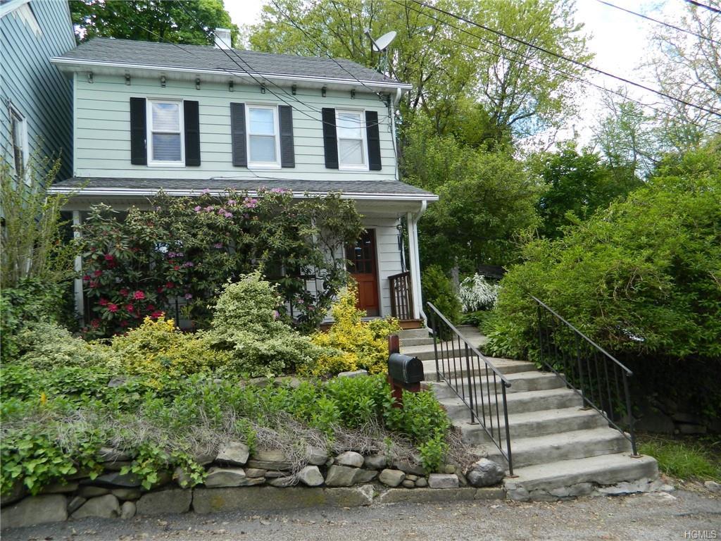 7 Coffey Avenue - Photo 1