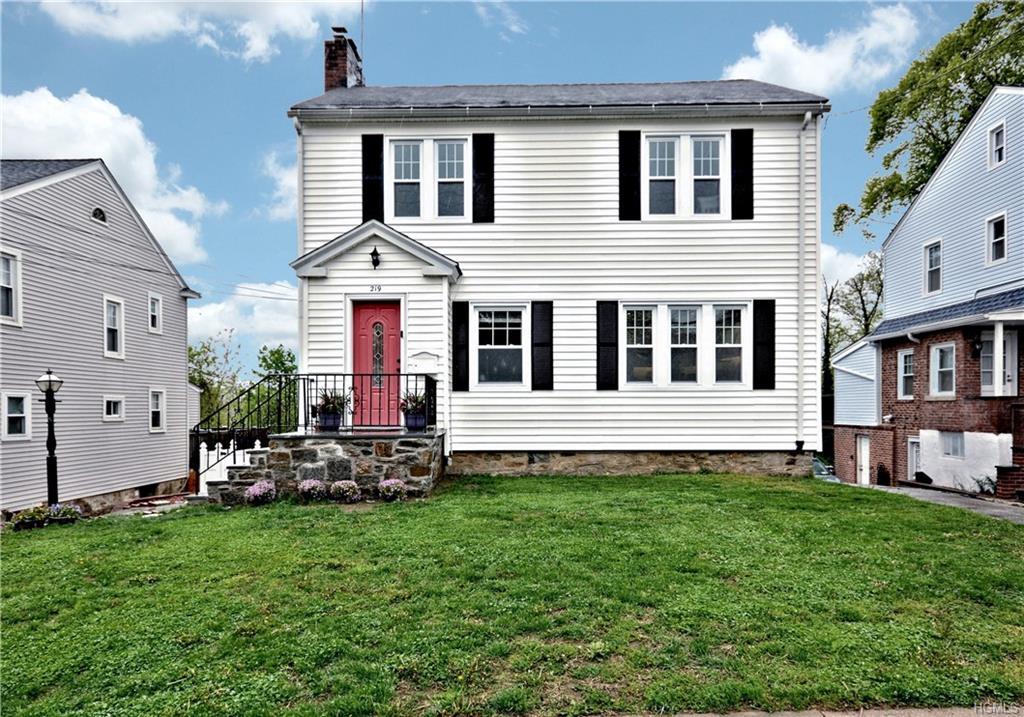 219 Lee Avenue - Photo 1