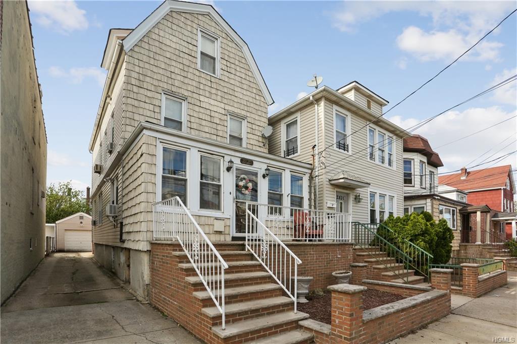 2829 Lasalle Avenue - Photo 1