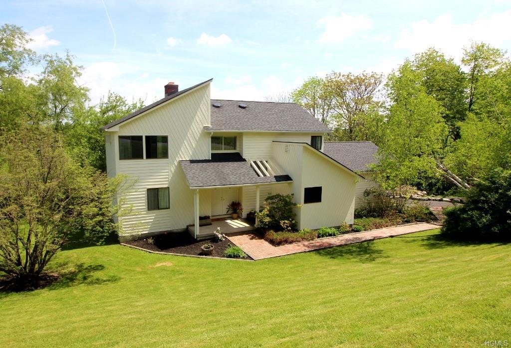 72 Eleanor Drive - Photo 1