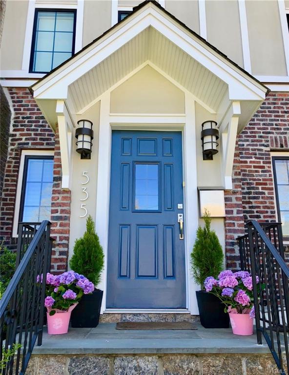 535 Manor Ridge Road - Photo 1