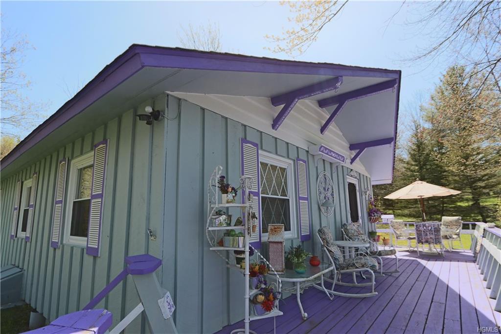 703 Shandelee Road - Photo 1