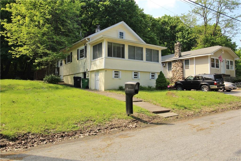 7 Smith Avenue - Photo 1