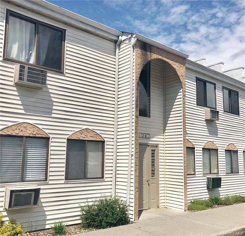 24 Scarborough Lane - Photo 1
