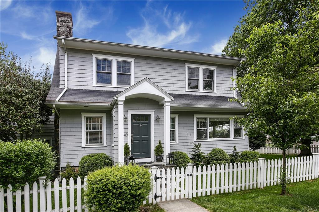 40 Vanderburgh Avenue - Photo 1