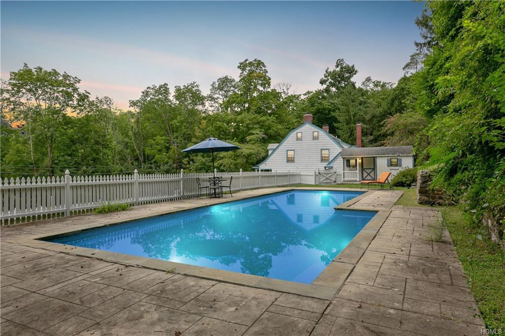 160 Crow Hill Road - Photo 1