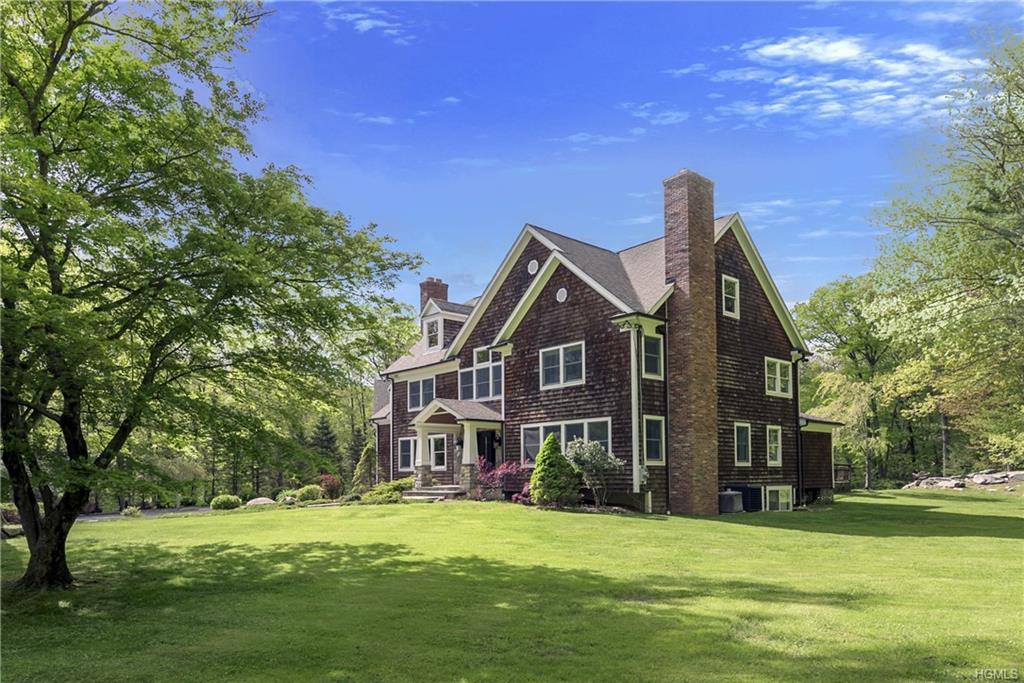 18 Kinnicutt Road East - Photo 1