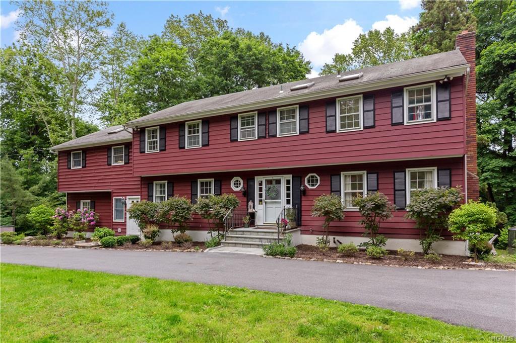 140 Central Drive - Photo 1