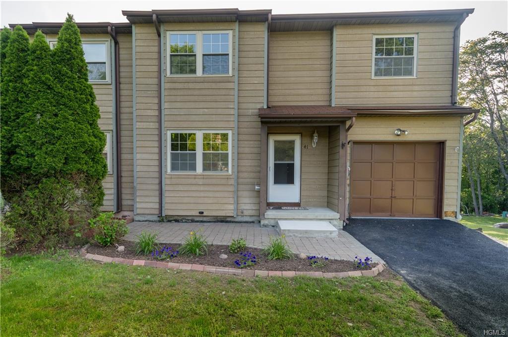 41 Hamlet Court - Photo 1