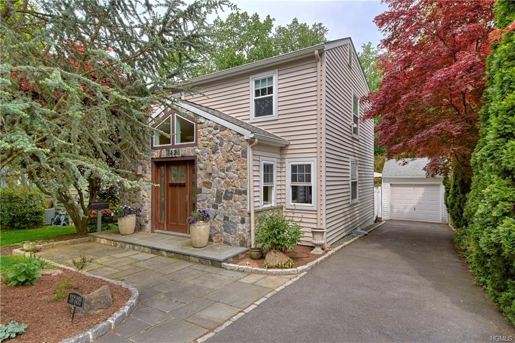 142 Beverly Road - Photo 1