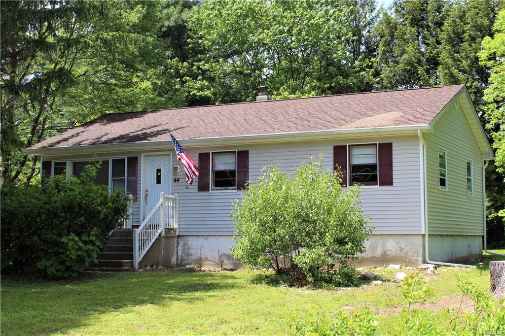 44 Manor Lane - Photo 1