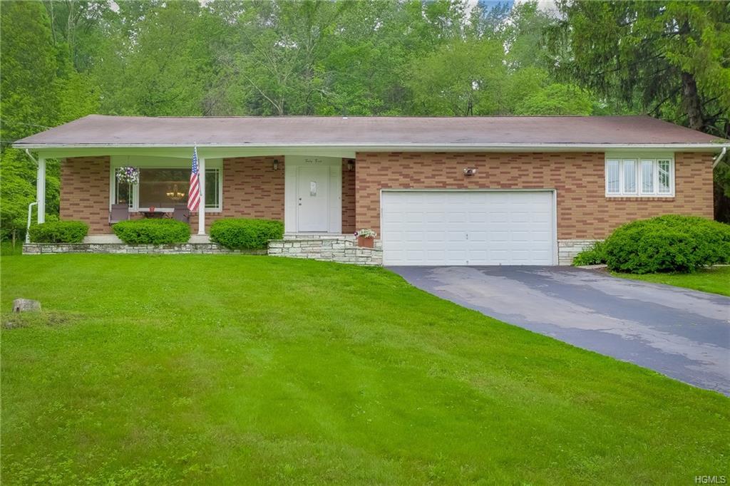 55 Susan Drive - Photo 1
