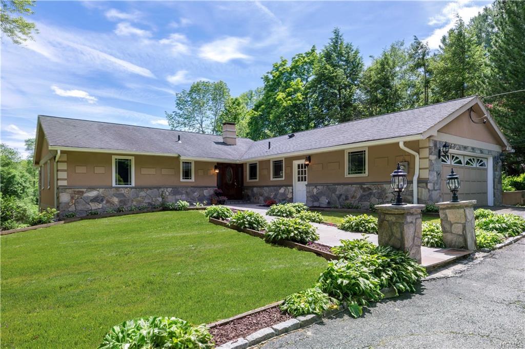 627 Millwood Road - Photo 1